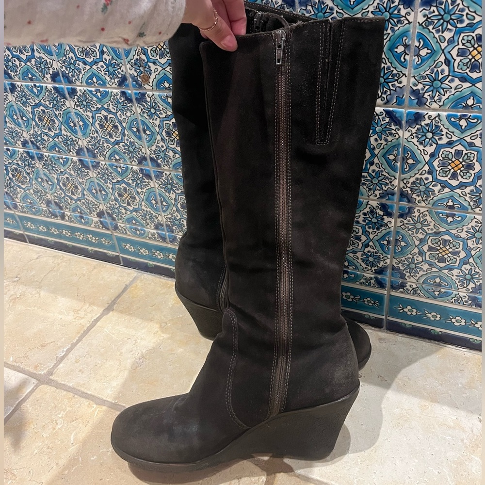 La CANADIENNE Chocolate Brown Wedge Boots - Picture 6 of 9